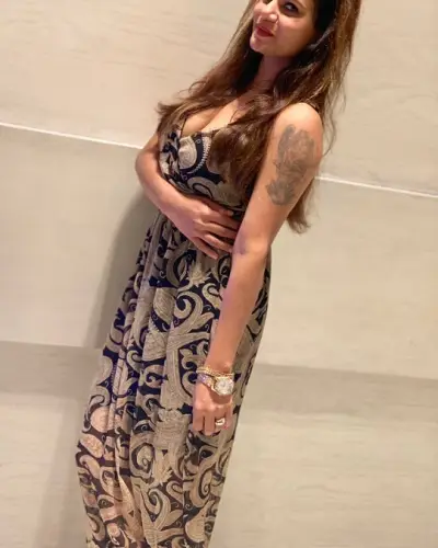 Sandur Escort